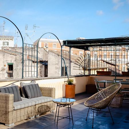 Amazing Penthouse With Terrace And Rooftop In Trastevere Rome Exterior photo