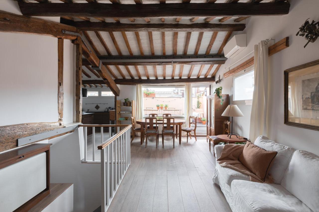 Amazing Penthouse With Terrace And Rooftop In Trastevere Rome Exterior photo