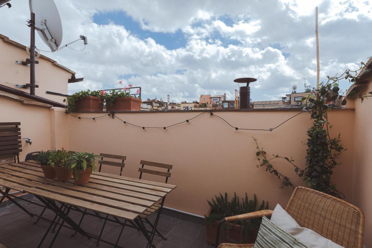 Amazing Penthouse With Terrace And Rooftop In Trastevere Rome Exterior photo