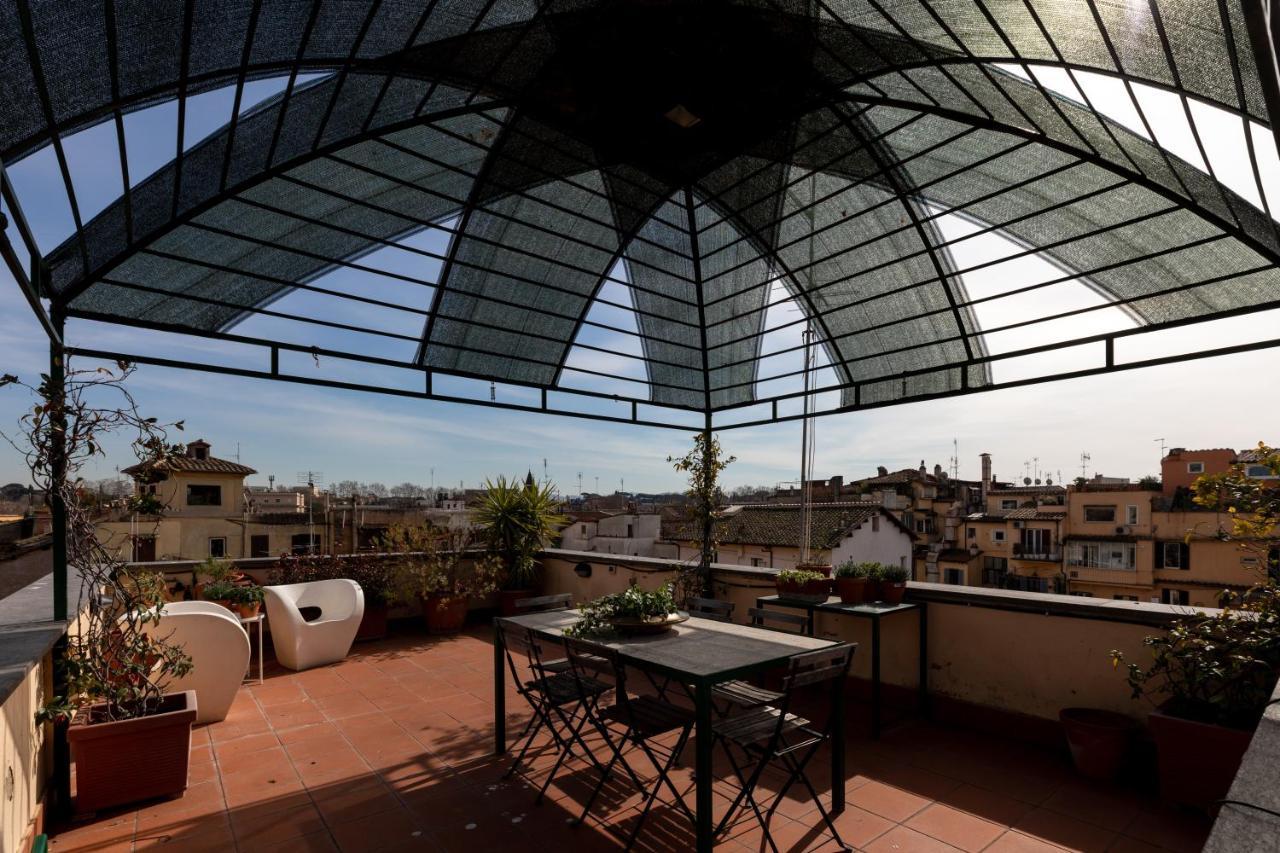 Amazing Penthouse With Terrace And Rooftop In Trastevere Rome Exterior photo