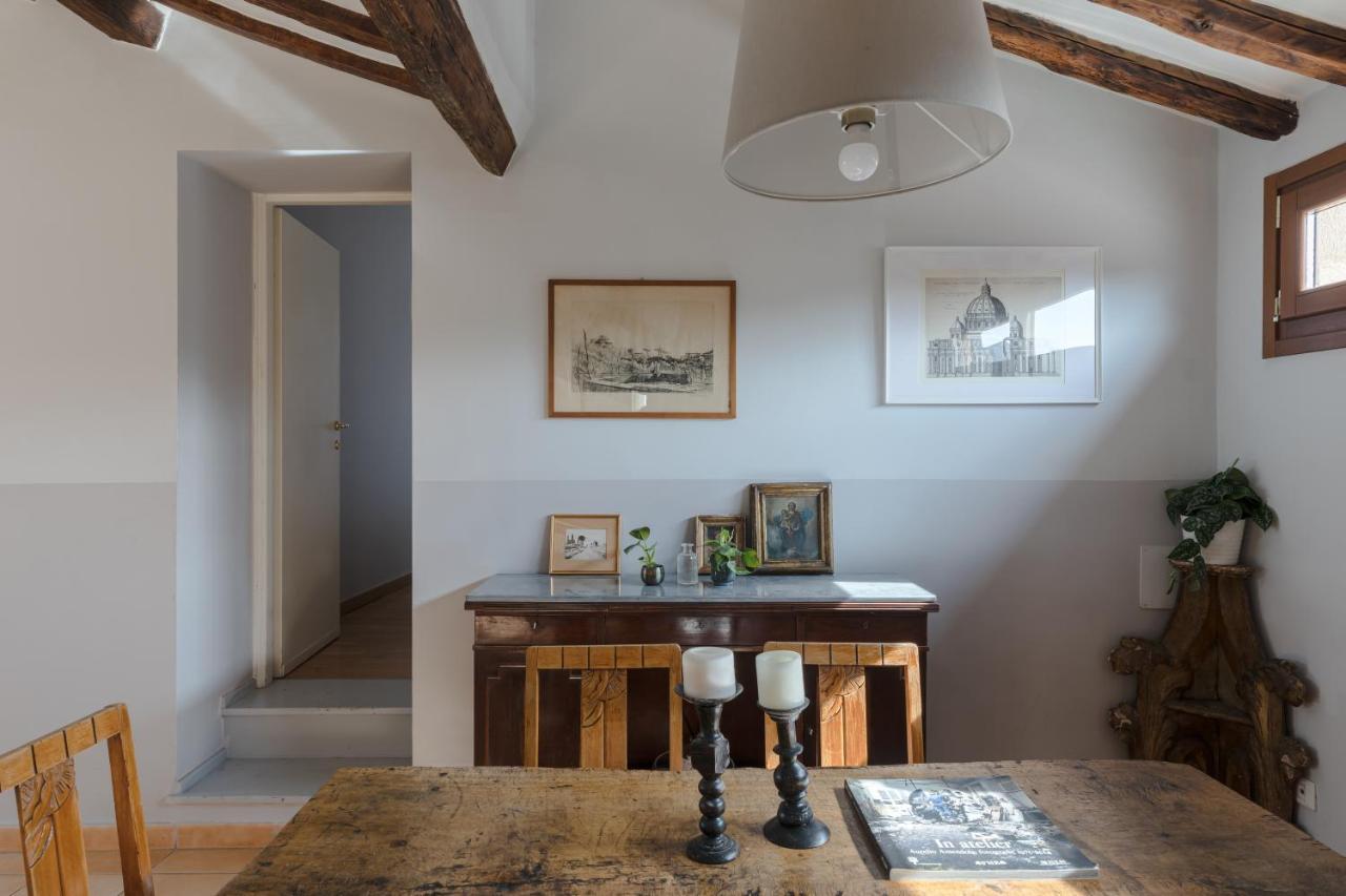 Amazing Penthouse With Terrace And Rooftop In Trastevere Rome Exterior photo