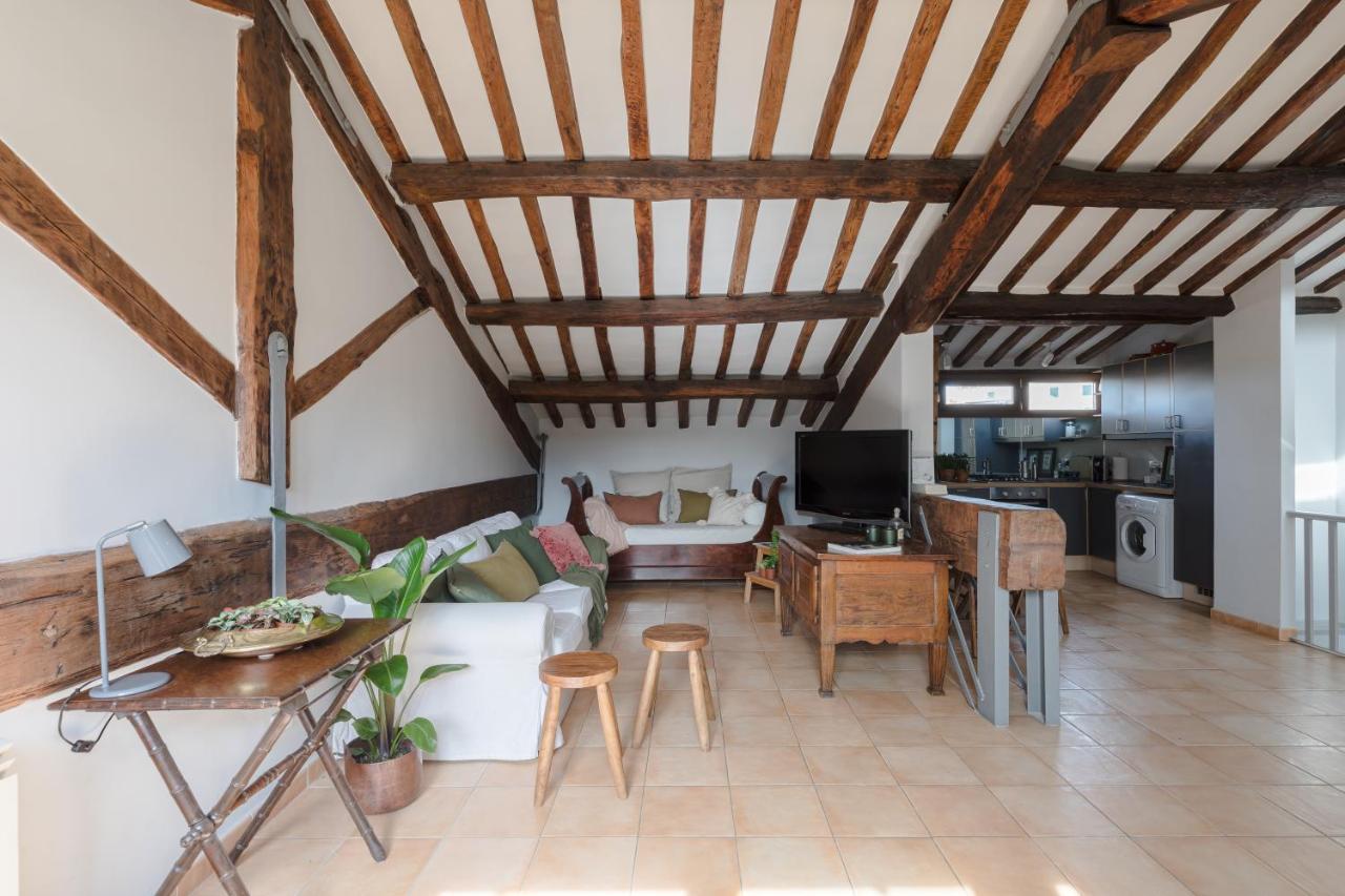 Amazing Penthouse With Terrace And Rooftop In Trastevere Rome Exterior photo