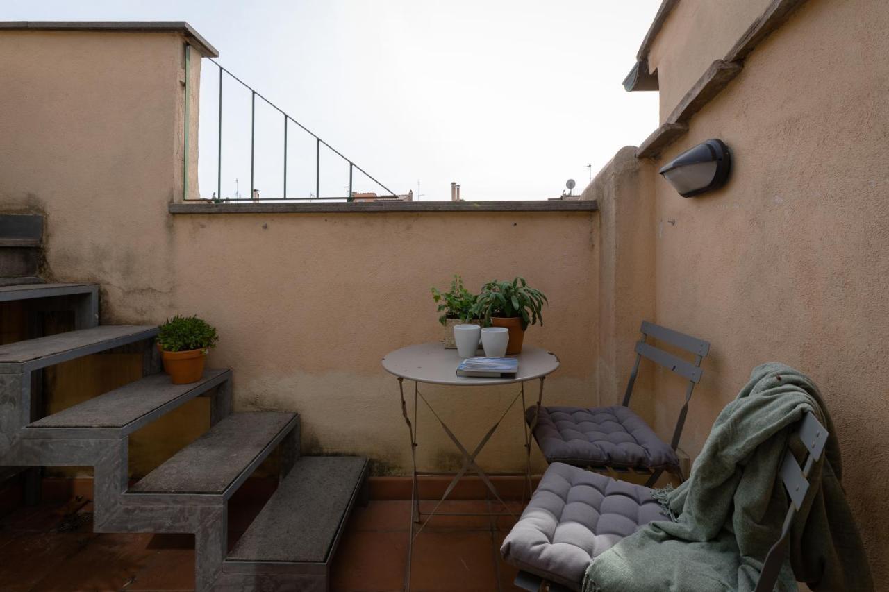 Amazing Penthouse With Terrace And Rooftop In Trastevere Rome Exterior photo