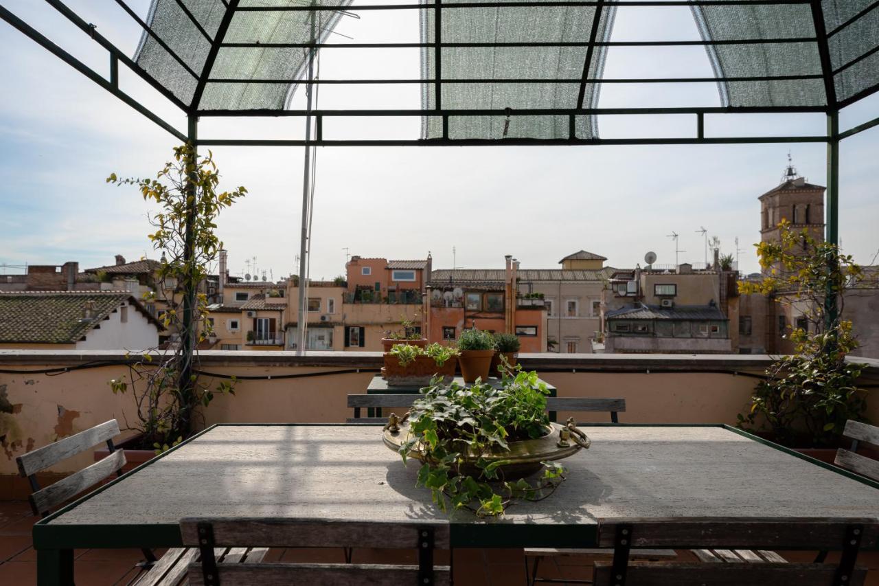 Amazing Penthouse With Terrace And Rooftop In Trastevere Rome Exterior photo