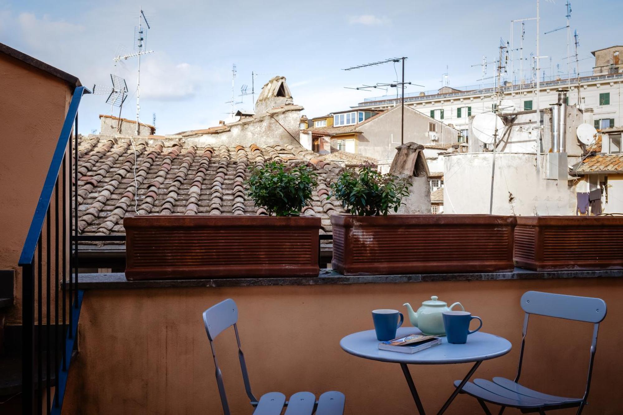 Amazing Penthouse With Terrace And Rooftop In Trastevere Rome Exterior photo