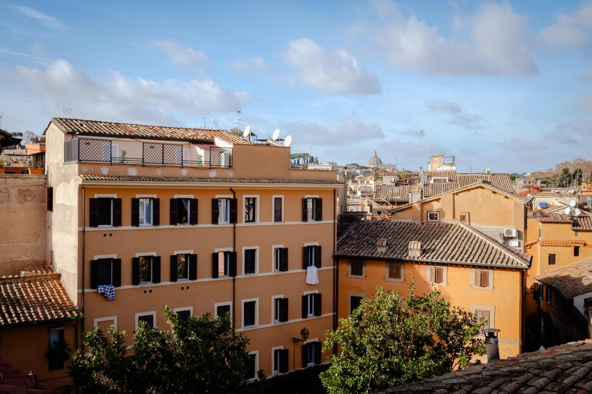Amazing Penthouse With Terrace And Rooftop In Trastevere Rome Exterior photo